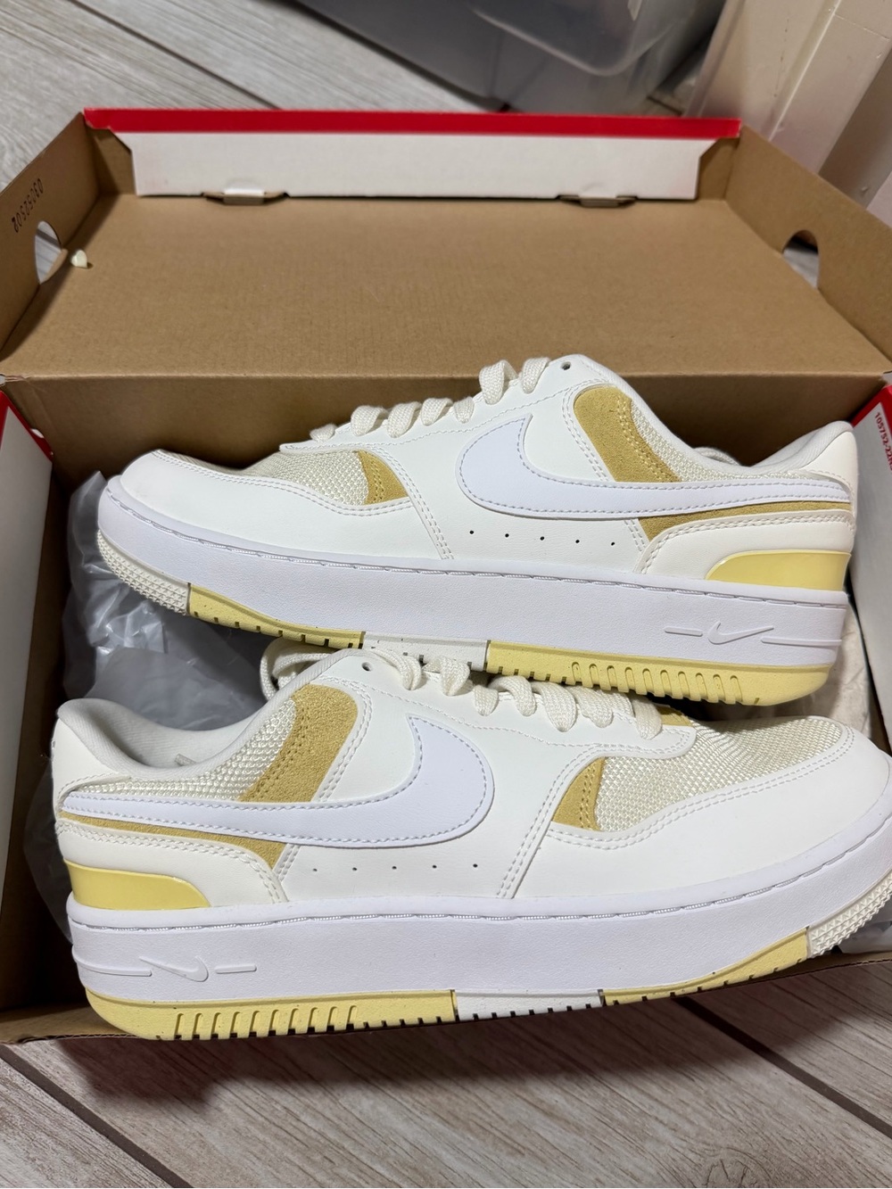Nike Women’s White and Pale Yellow Low-Top Sneakers